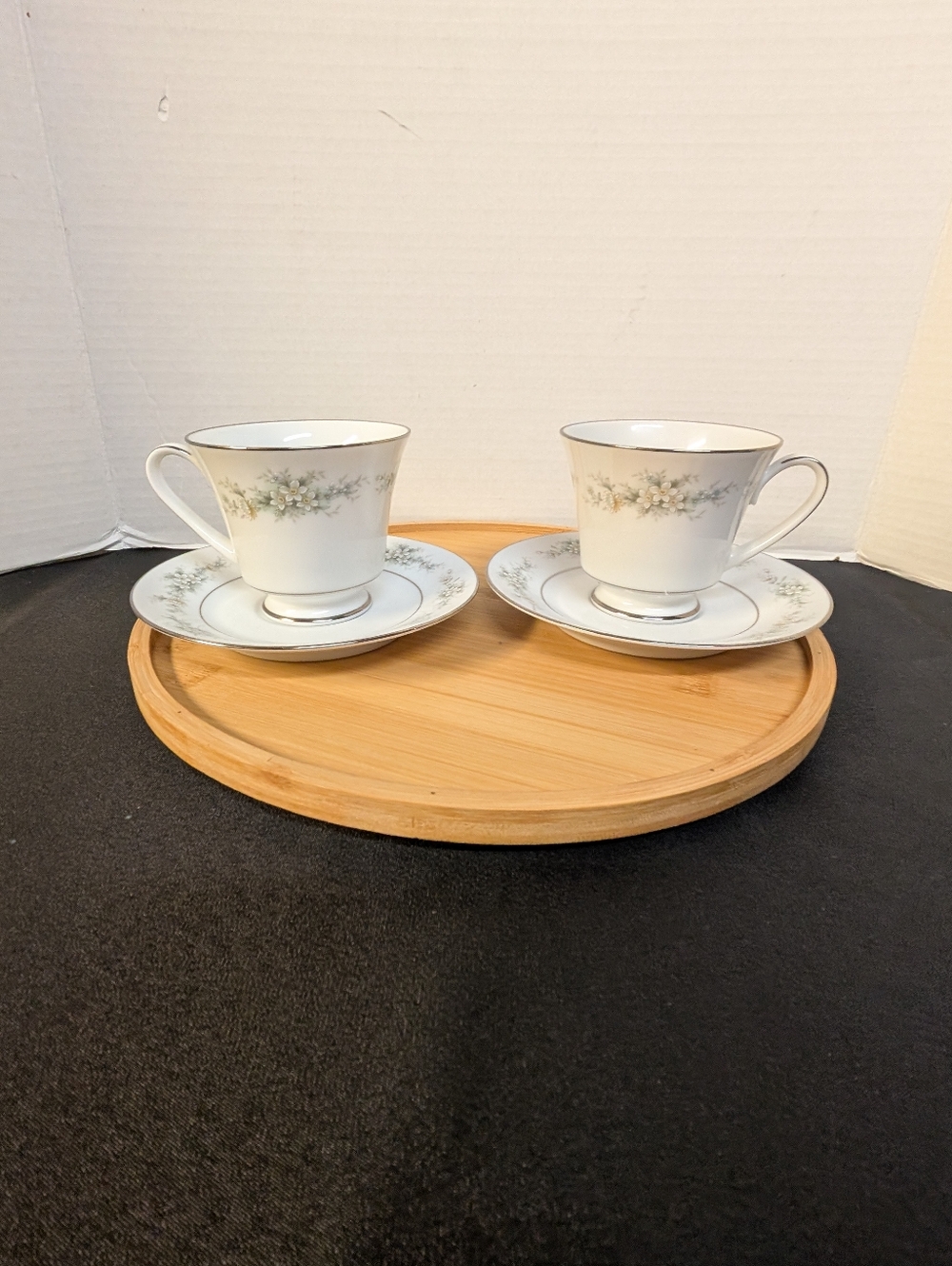 Noritake Melissa 3080 White Flowers Silver Trim Band Footed Cup Set of 4 Pieces